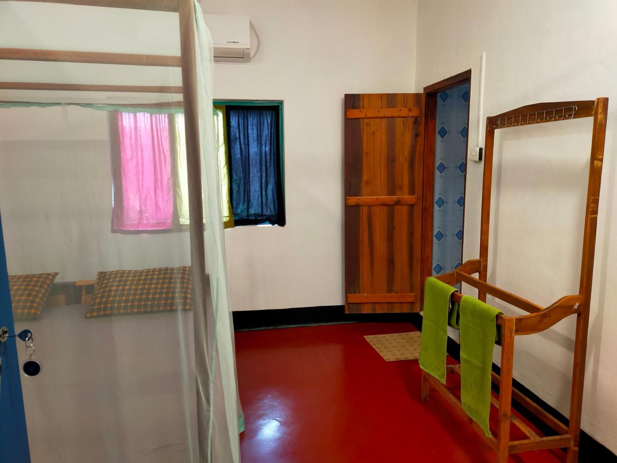 Hotel Eastwind Surf Camp Arugam Bay Esterno foto