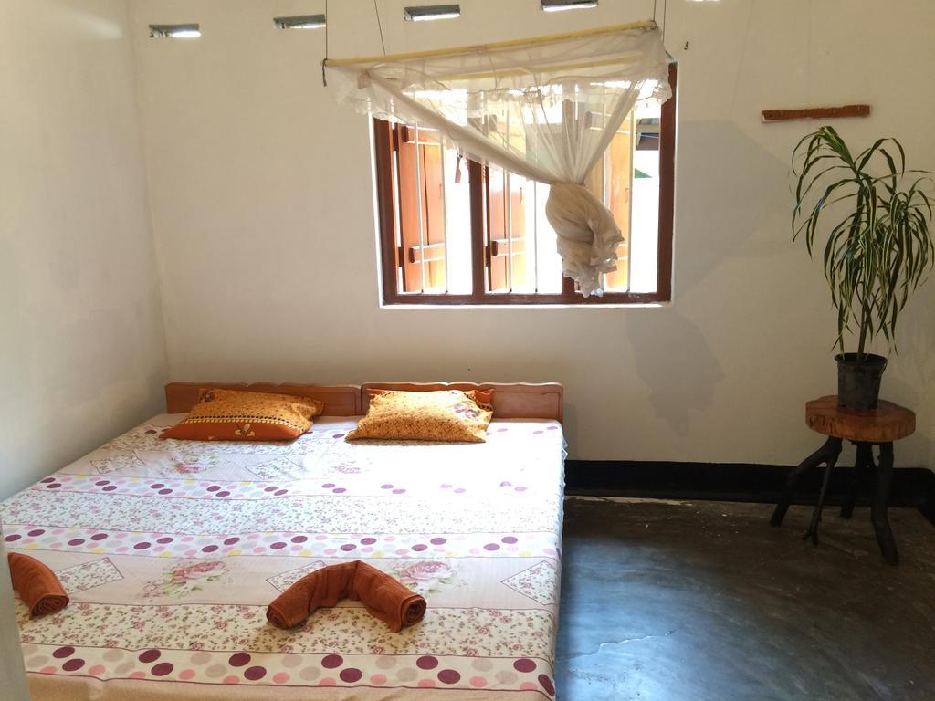 Hotel Eastwind Surf Camp Arugam Bay Esterno foto