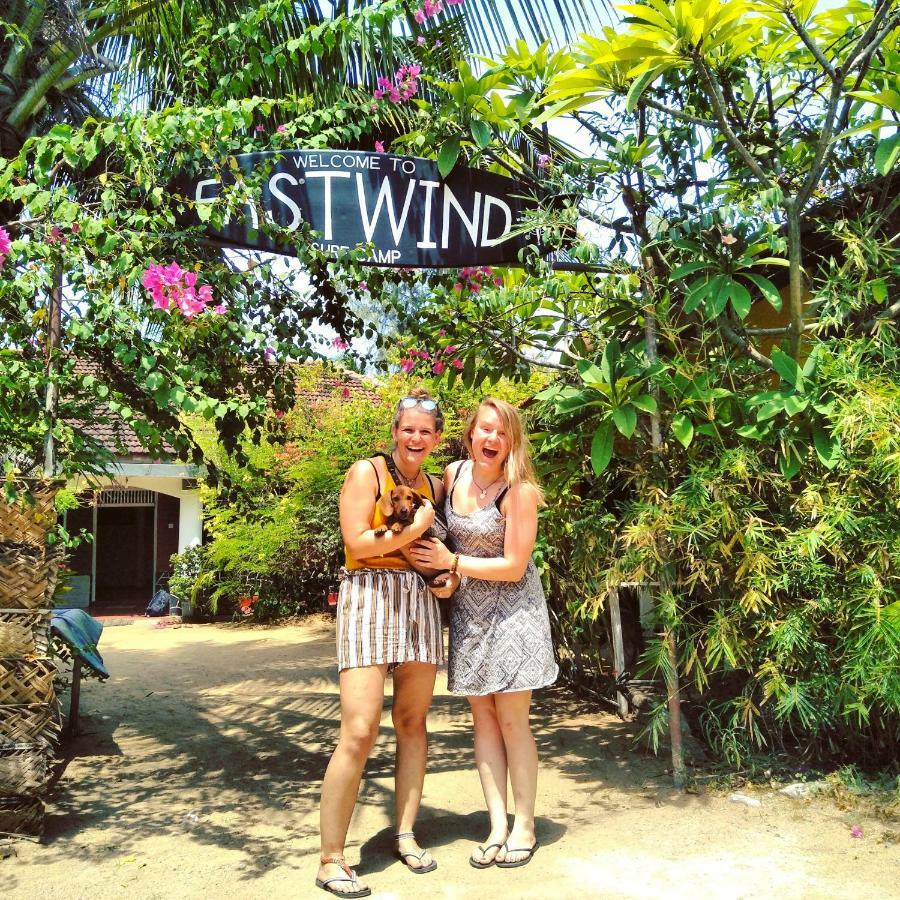 Hotel Eastwind Surf Camp Arugam Bay Esterno foto